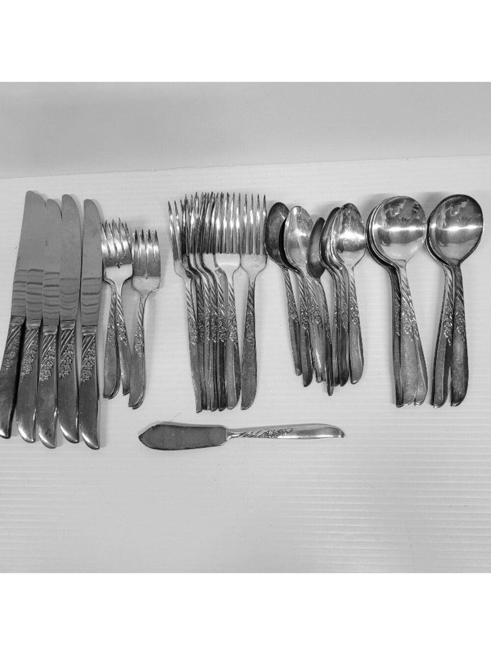 Vintage Wm A Rogers 38 Pc Oneida Always / Wildwood Silverplate Flatware Tarnish